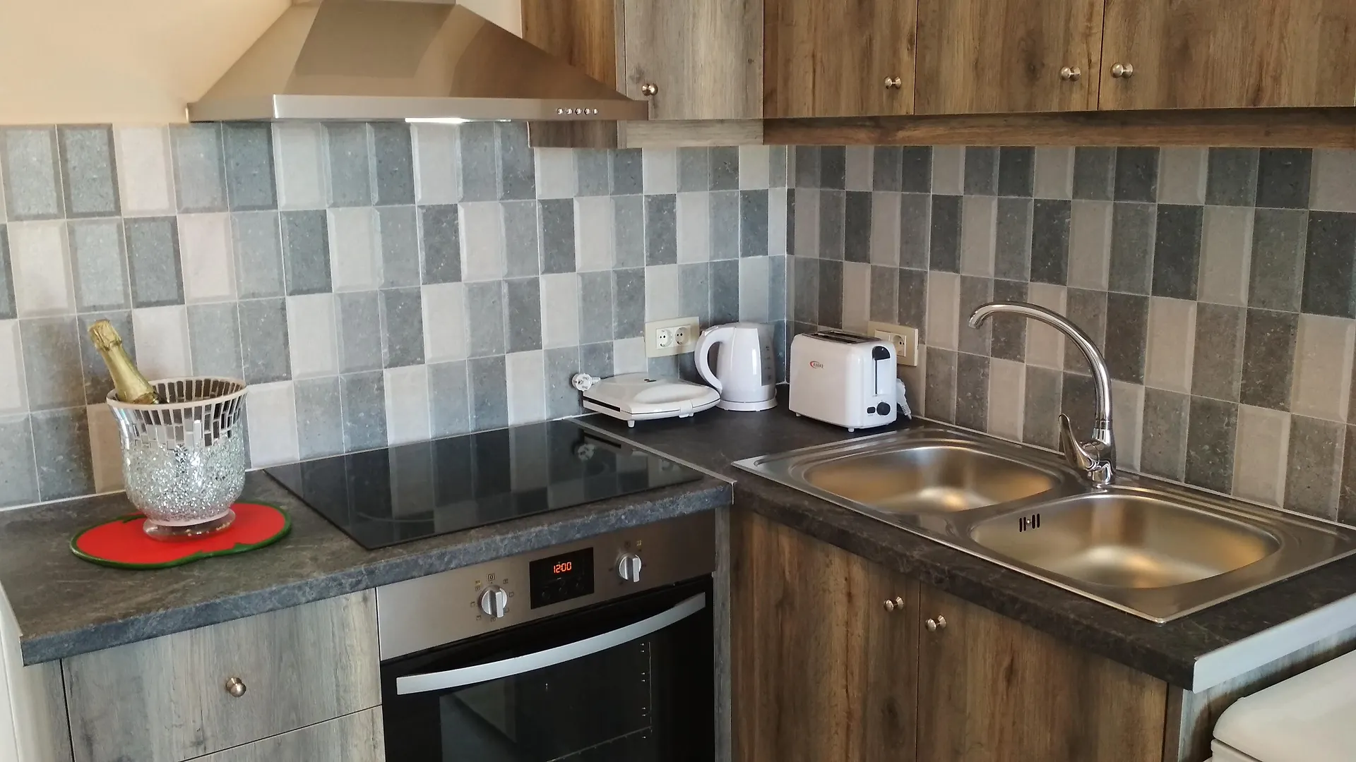 Casa De Rosa Apartments & Studios Svoronata Apart Otel